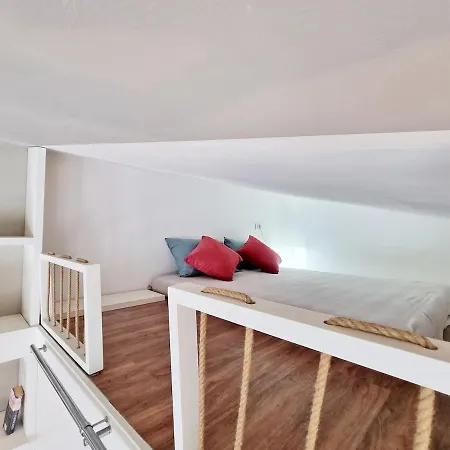 شقة La Scaletta Bianca - A Bright Hideaway In *