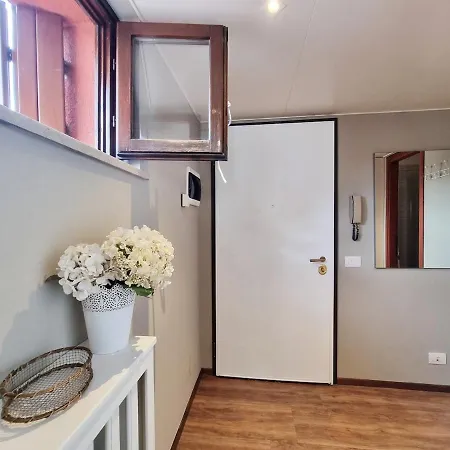 La Scaletta Bianca - A Bright Hideaway In Apartamento *